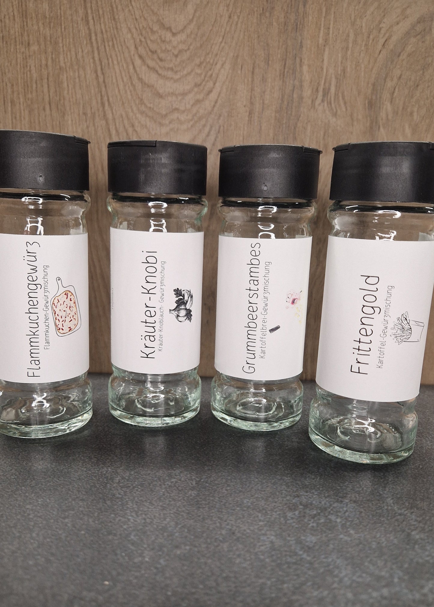 Gewürzstreuer MIT Label